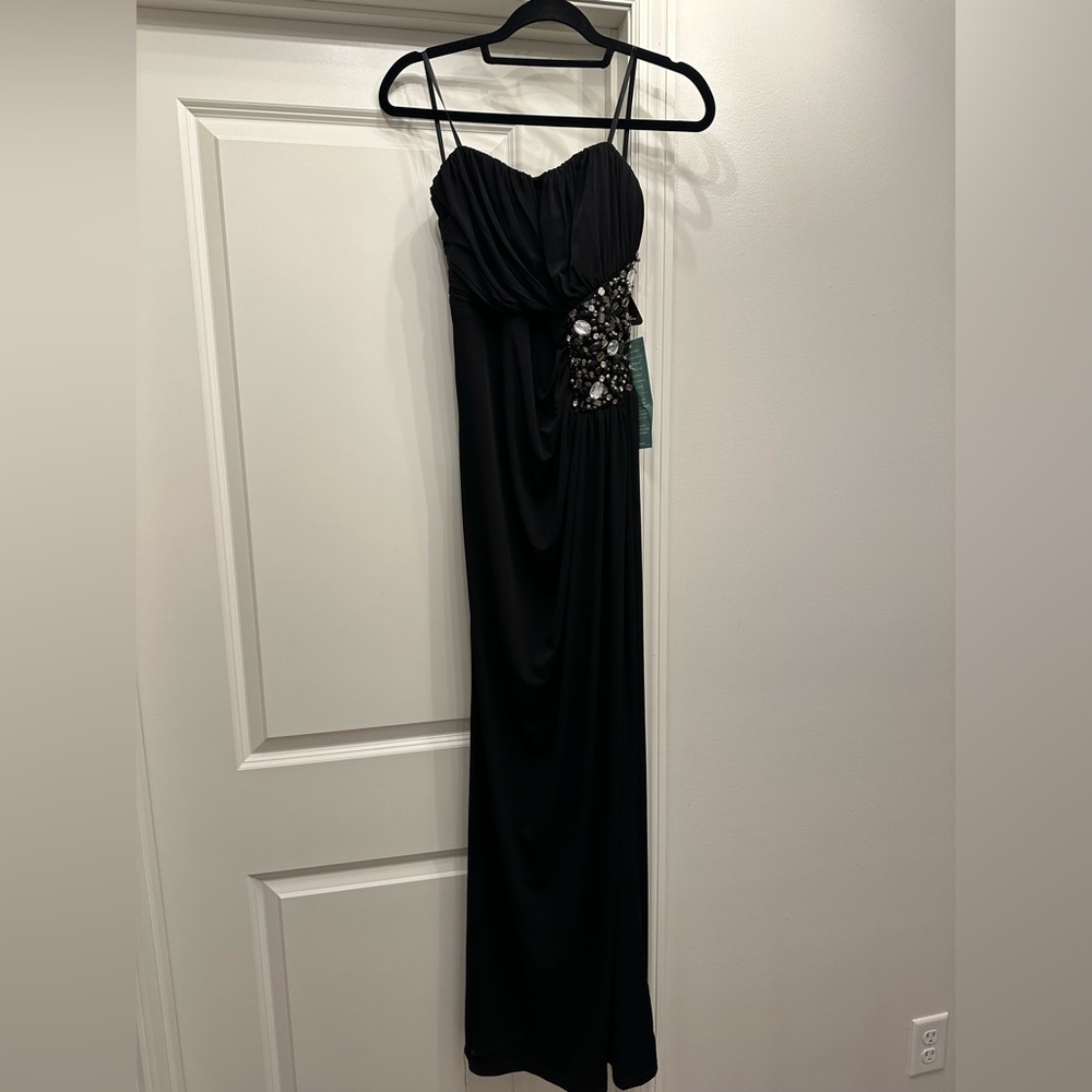 Stunning City Triangle Black Strapless Maxi Prom Dress